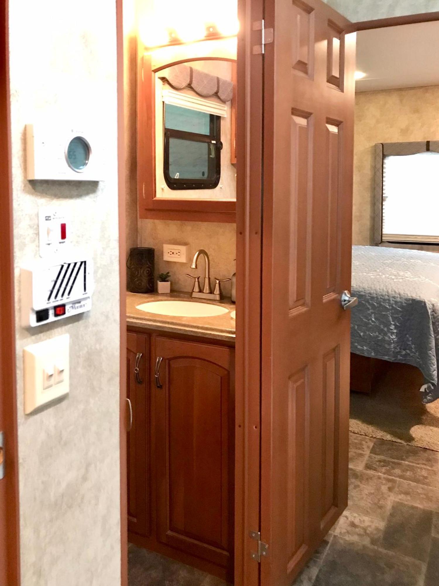 Campsite Shady Oaks, Wooded, Peaceful, Relaxing, Romantic, Near Atv Trails Mena